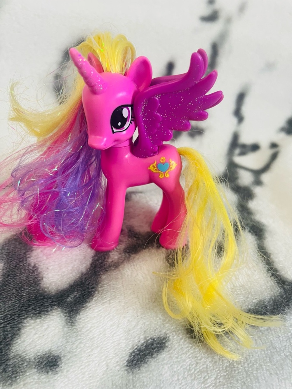 2014 My Little Pony G4 “PRINCESS CADANCE” Sparkle Pony
